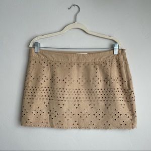 Forever 21 / Tan Mini Skirt